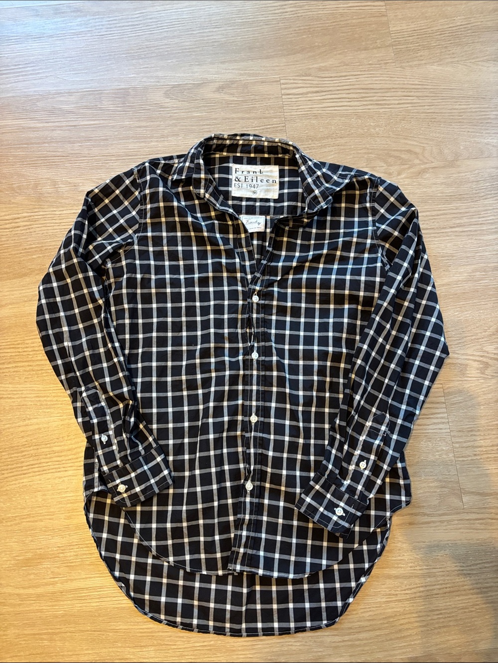 Frank & Eileen Women’s XS Frank Relaxed Button Up Checkered Print Cotton Italy